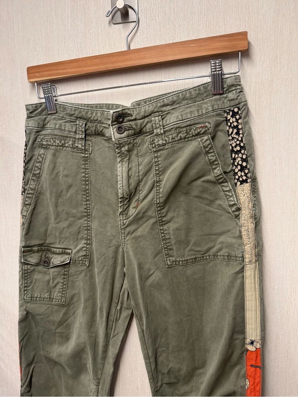 Anthropologie The Wanderer Olive Patchwork Side Stripe Cargo Pants, Size 28 - Picture 5 of 11